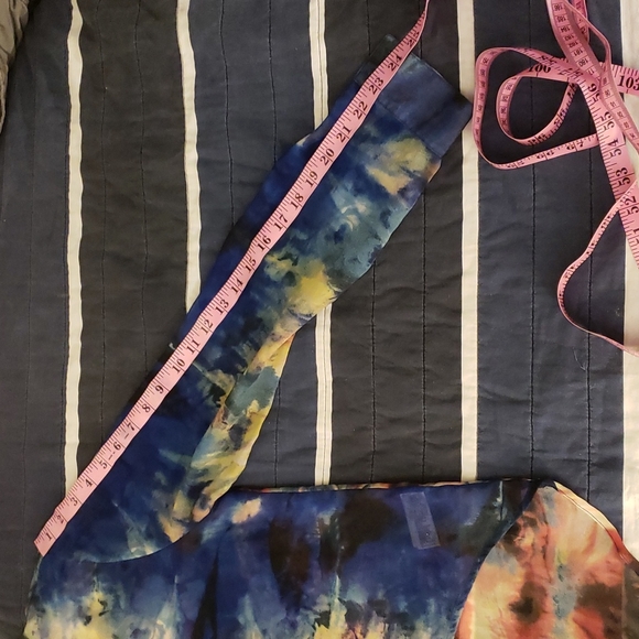 EUC Vince watercolor high low button-down - Picture 6 of 7